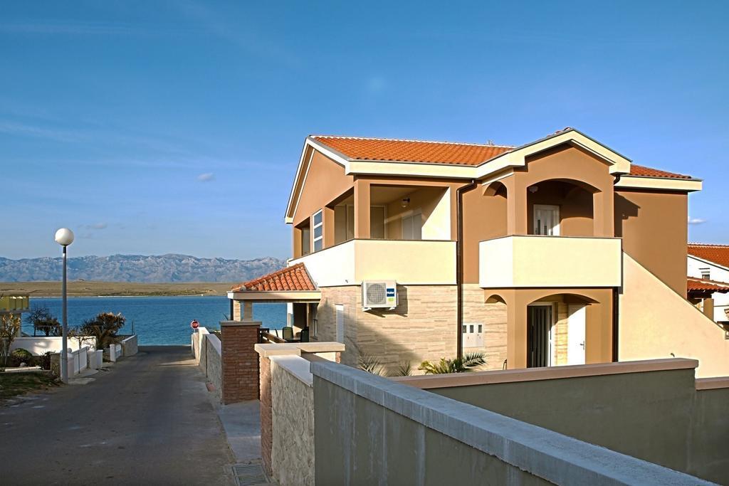 Apartments Vista Vir Exterior foto